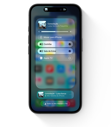 iPhone mostrando a interface do AirPlay com áudio em vários cômodos.