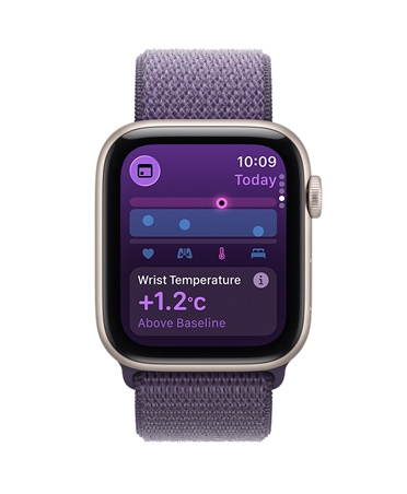 Apple Watch SE 3, κάσα από αλουμίνιο, χρώμα αστροφεγγιά, μετρήσεις θερμοκρασίας καρπού, εξωτερική δεξιά πλαϊνή όψη, Digital Crown, λουράκι Sport Loop, χρώμα μωβ της ομίχλης
