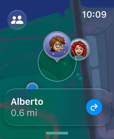 Screen showing the FindMy app to get the location of a person.